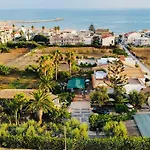 En-suite Quadruple Room-giardino A Mare Pensionat Donnalucata (Sicily)